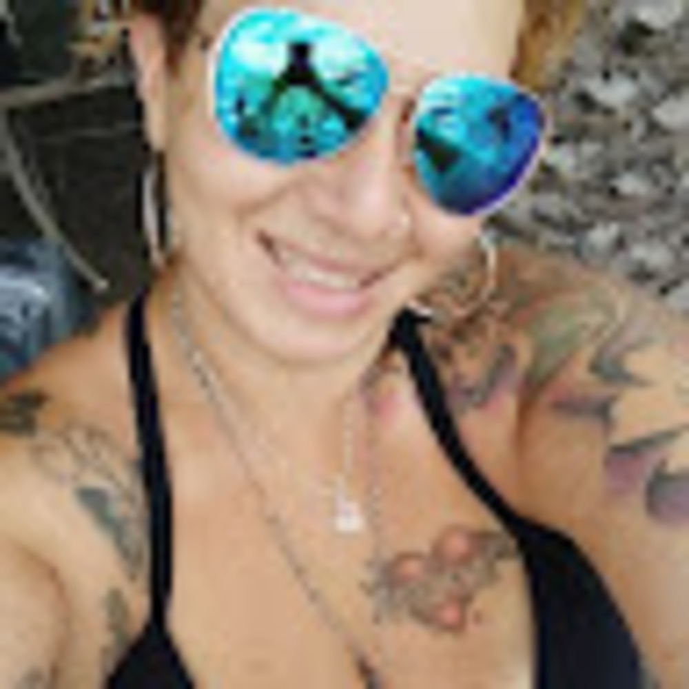 Meet your Posher, Lina